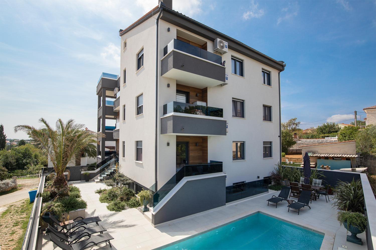 Apartments Sara II Ližnjan Exteriör bild